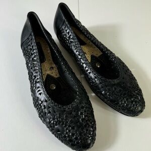 OTAFUKU Health black comfort size 6.5 flats‎